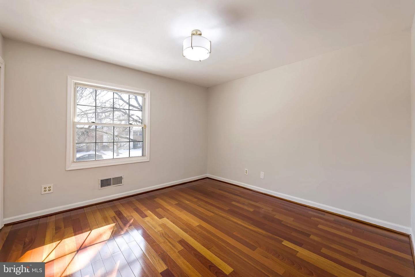 8218 Carrleigh Parkway #10 photo 15