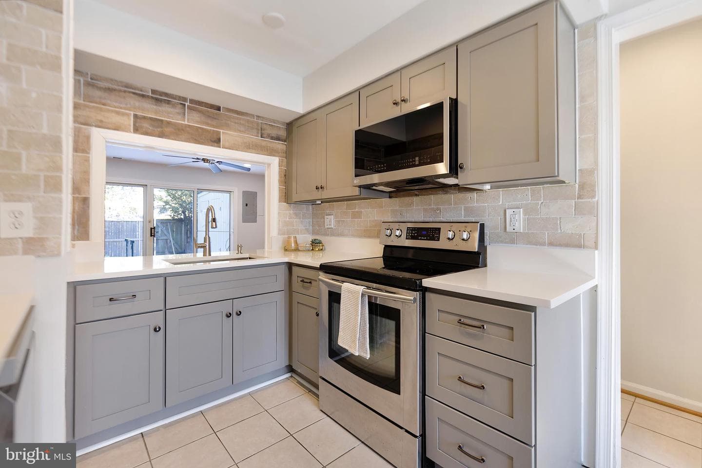8218 Carrleigh Parkway #10 photo 2
