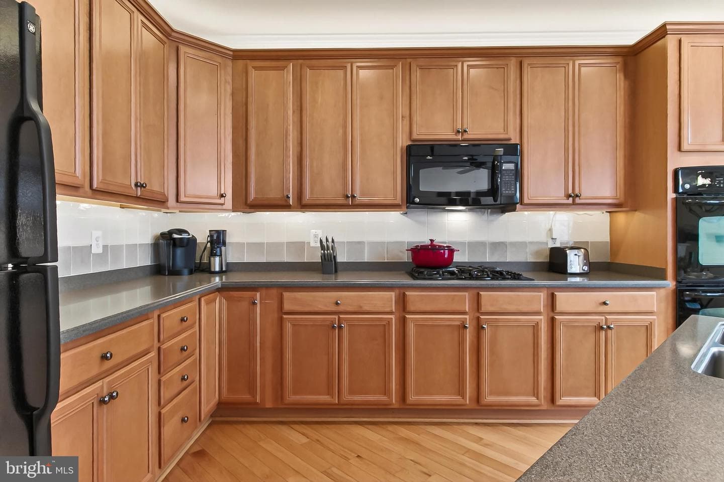 806 Grace Street photo 33