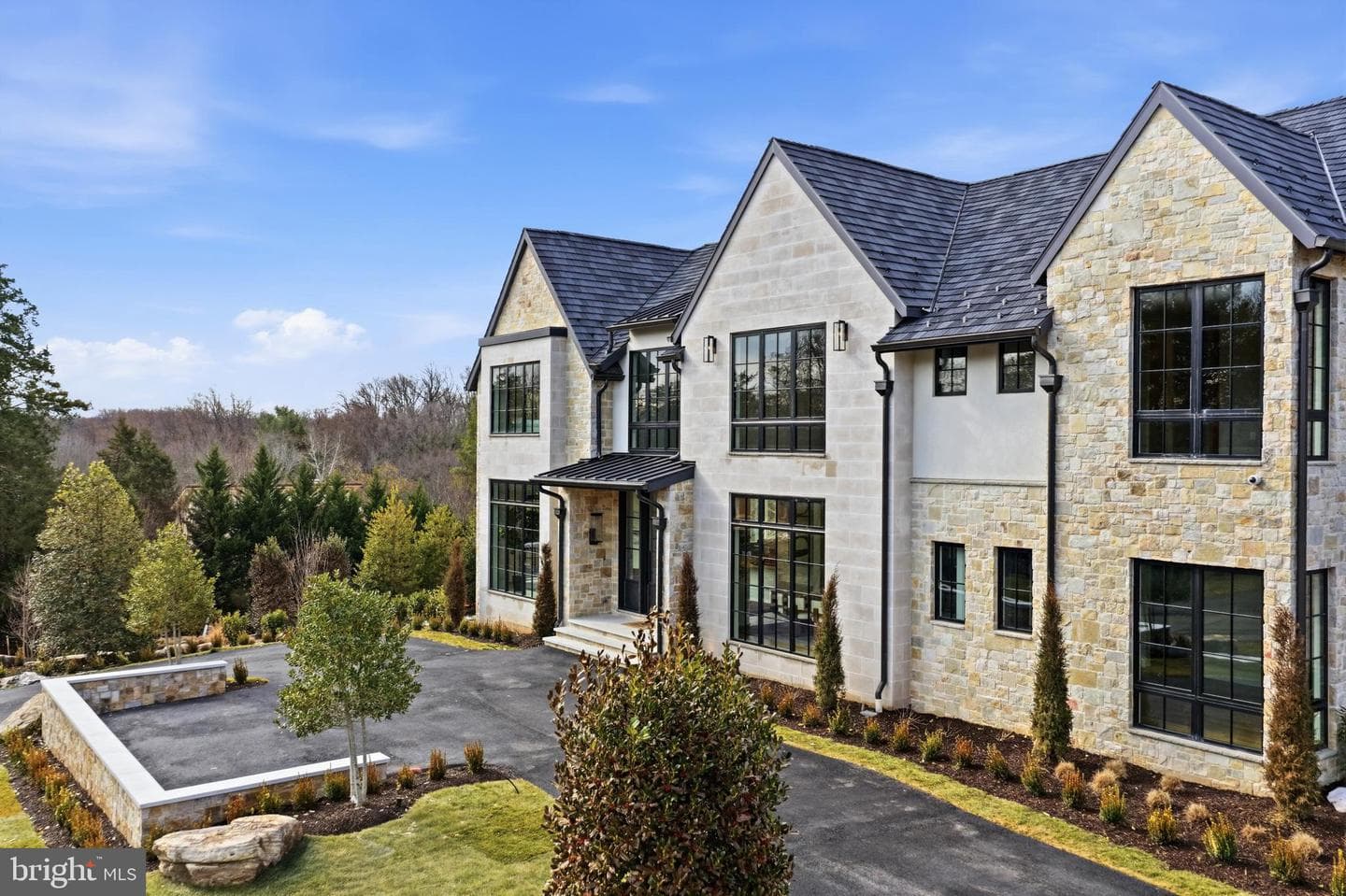 1306 Ballantrae Court photo 3