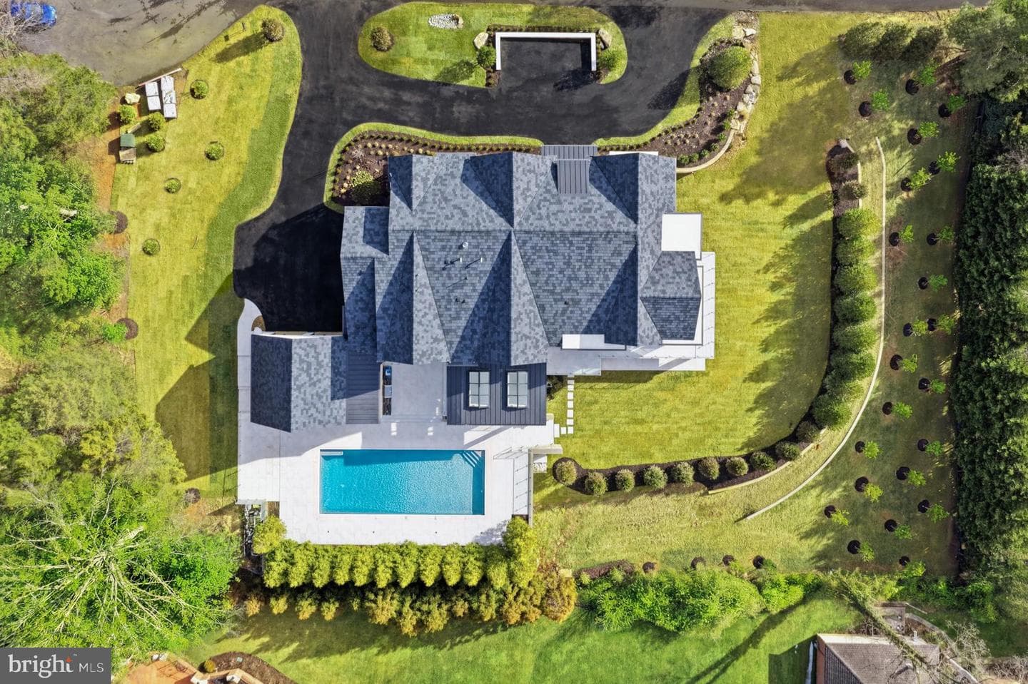 1306 Ballantrae Court photo 4