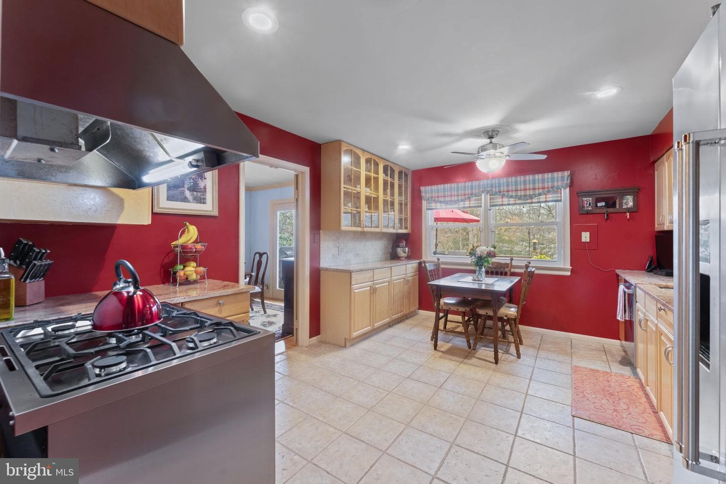 9303 Swinburne Court photo 11
