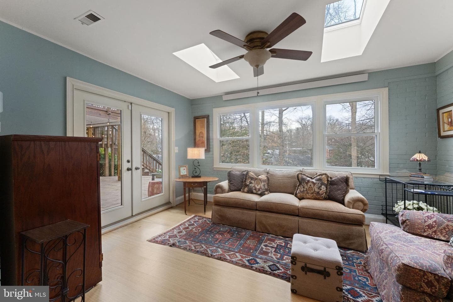 9303 Swinburne Court photo 40