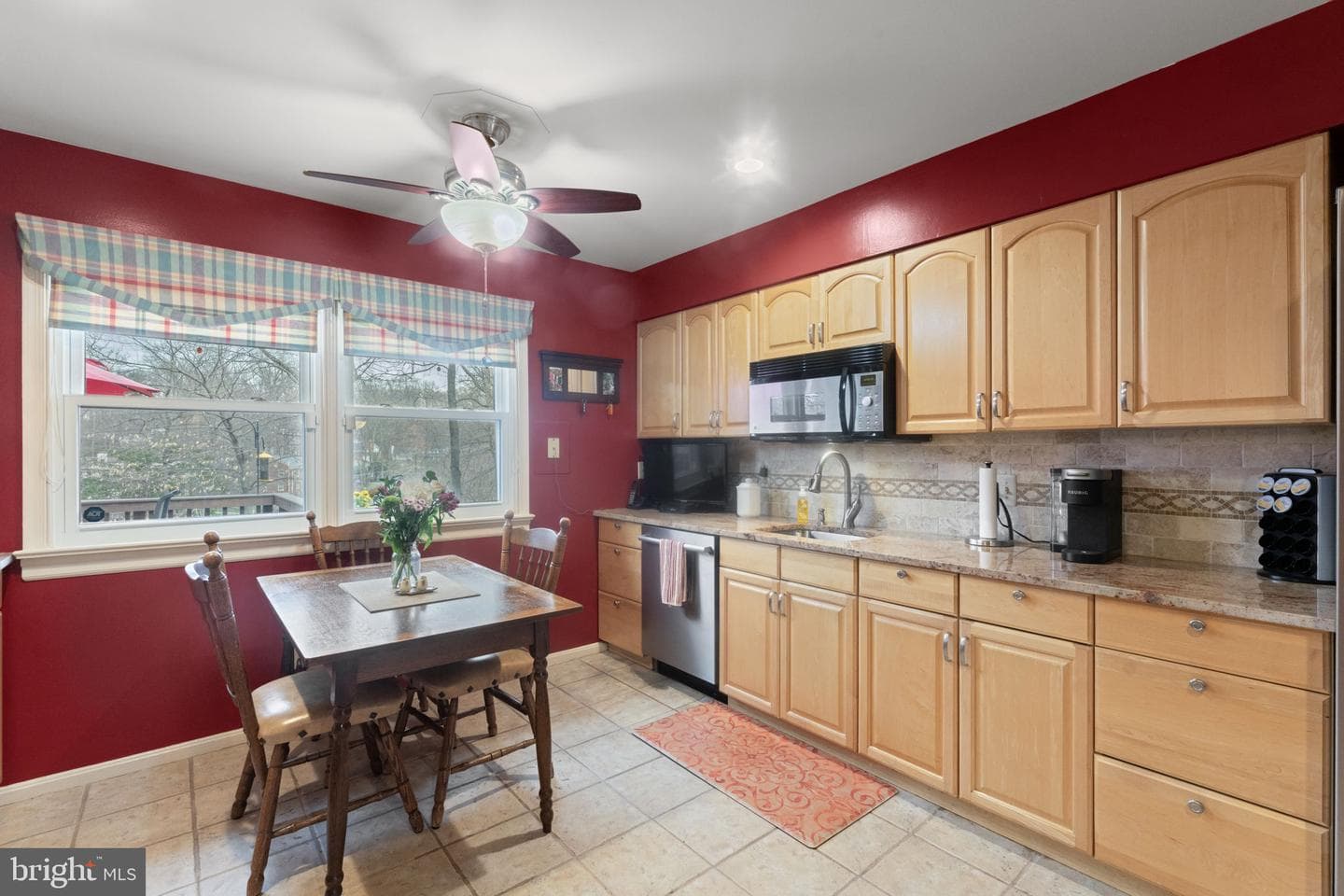 9303 Swinburne Court photo 7