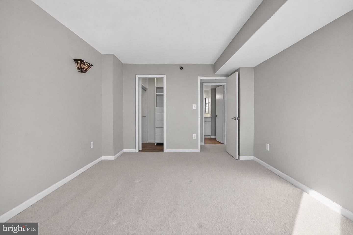 1808 Old Meadow Road #1009 photo 6