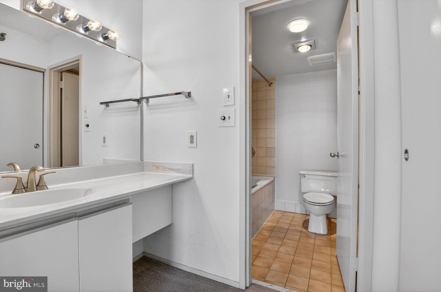 1808 Old Meadow Road #1105 photo 11