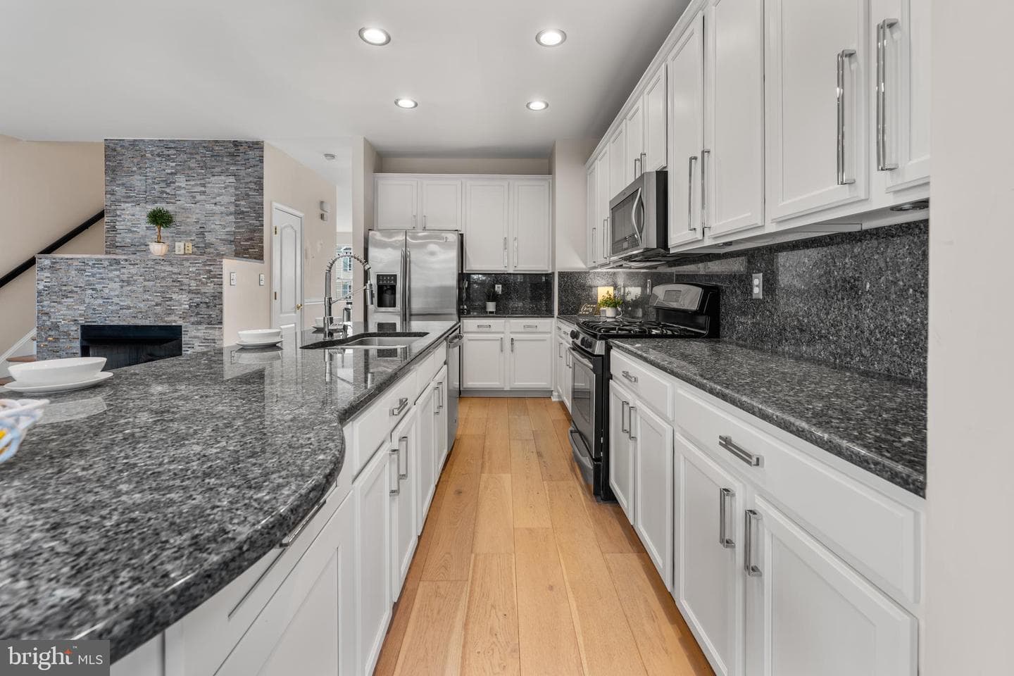 6735 Applemint Lane photo 7