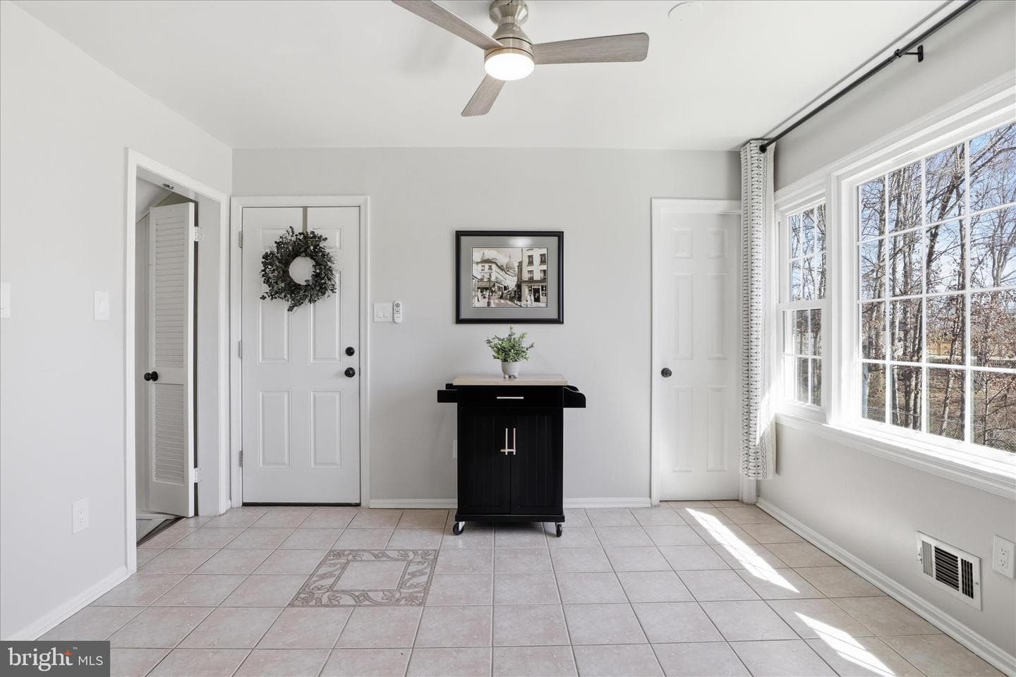 8109 Overton photo 12