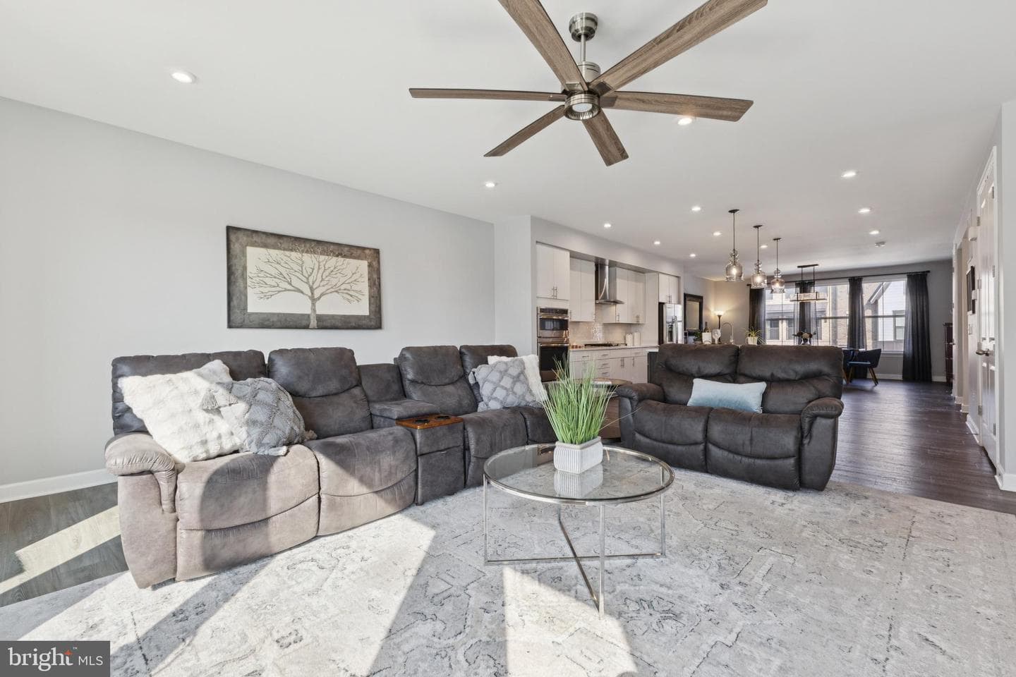 8102 Zoe Place photo 5
