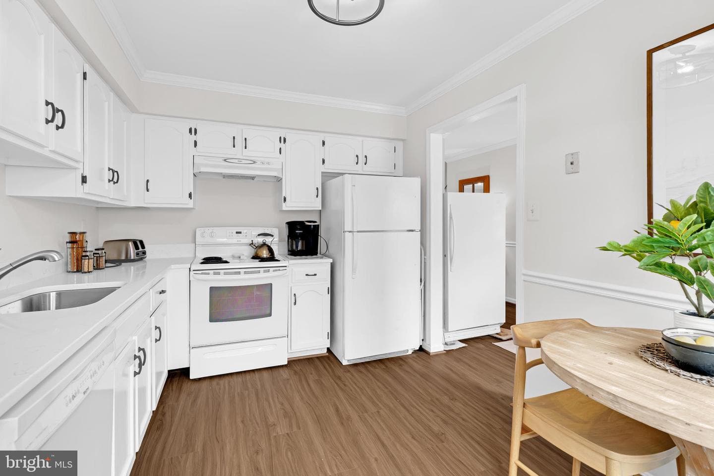 6163 Green Hollow Court photo 5