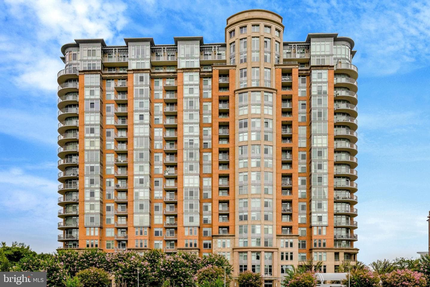 8220 Crestwood Heights Drive #812, Mclean