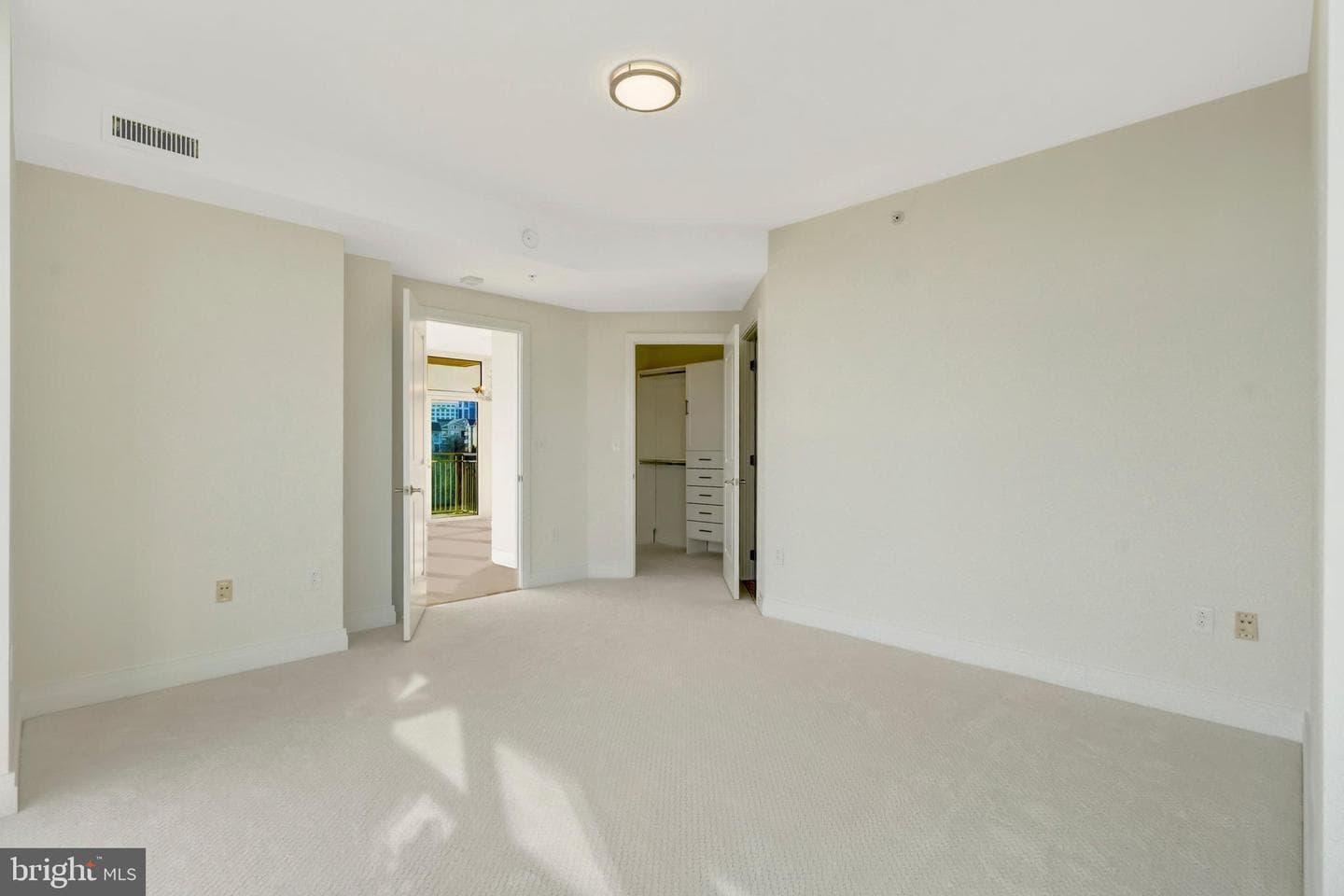 8220 Crestwood Heights Drive #812 photo 22
