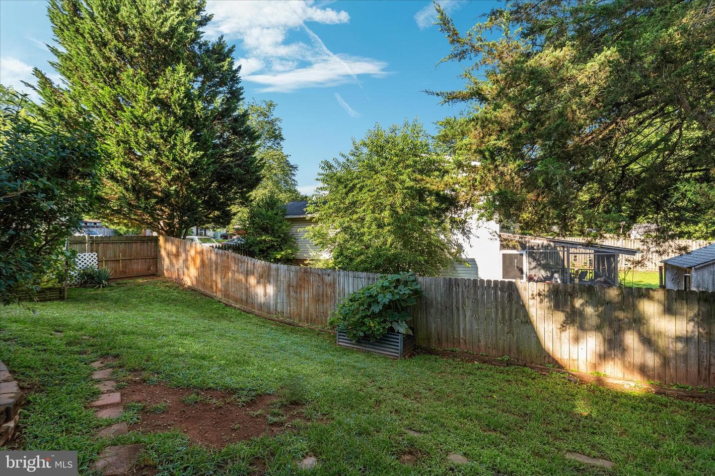 4104 Hamlin Avenue photo 37