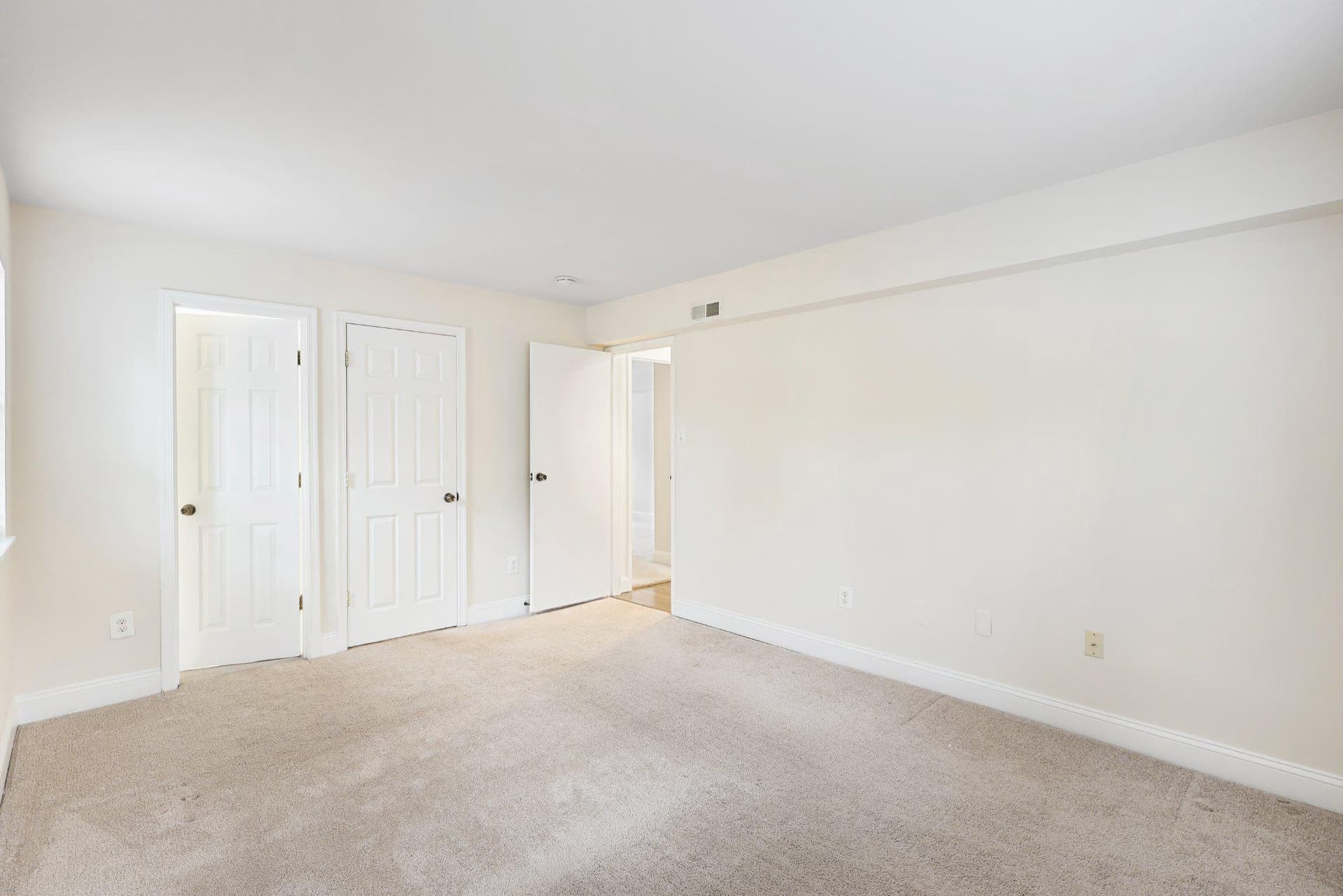 2037 Royal Fern Court #47/2c photo 20