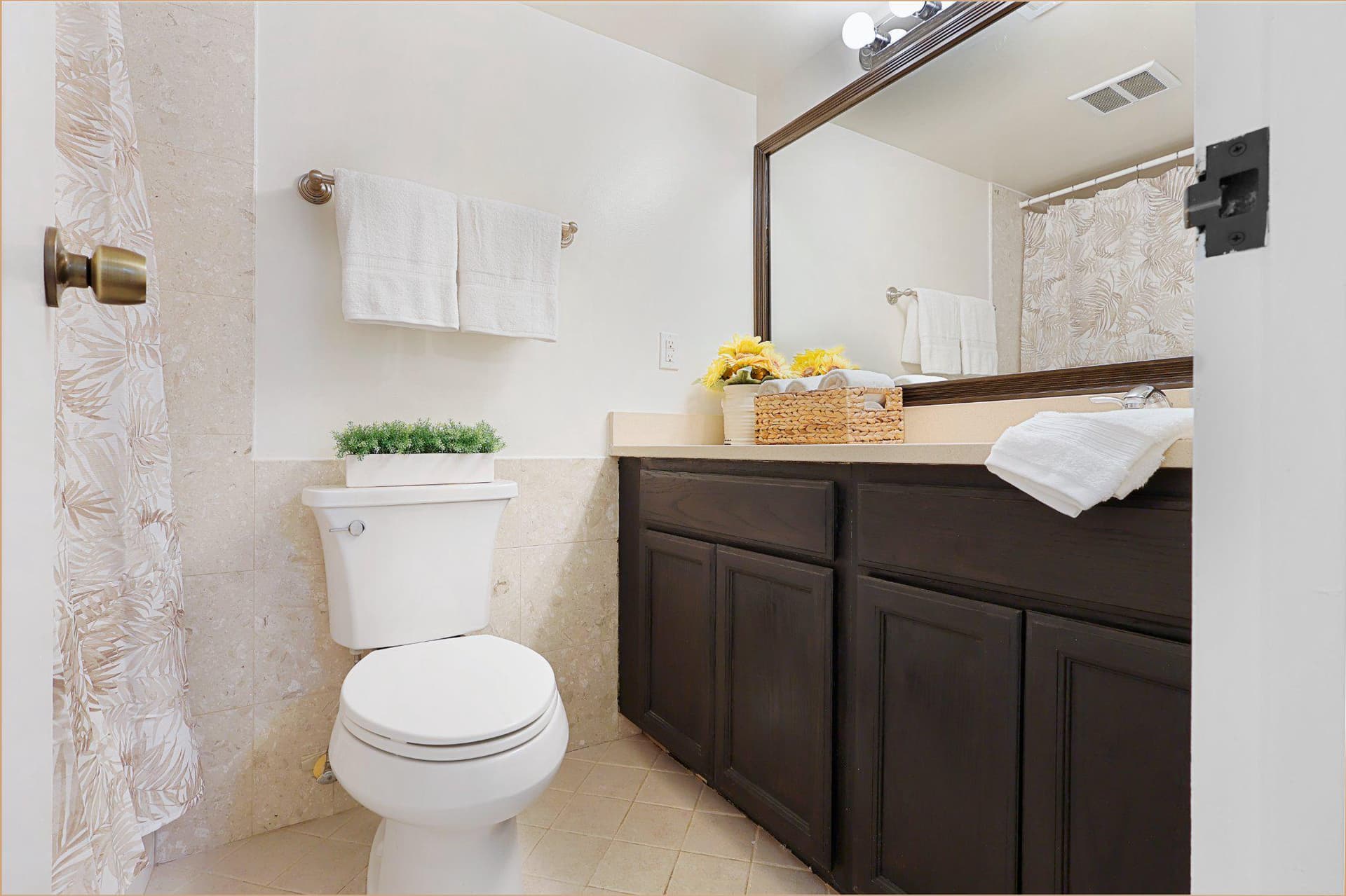 2037 Royal Fern Court #47/2c photo 30