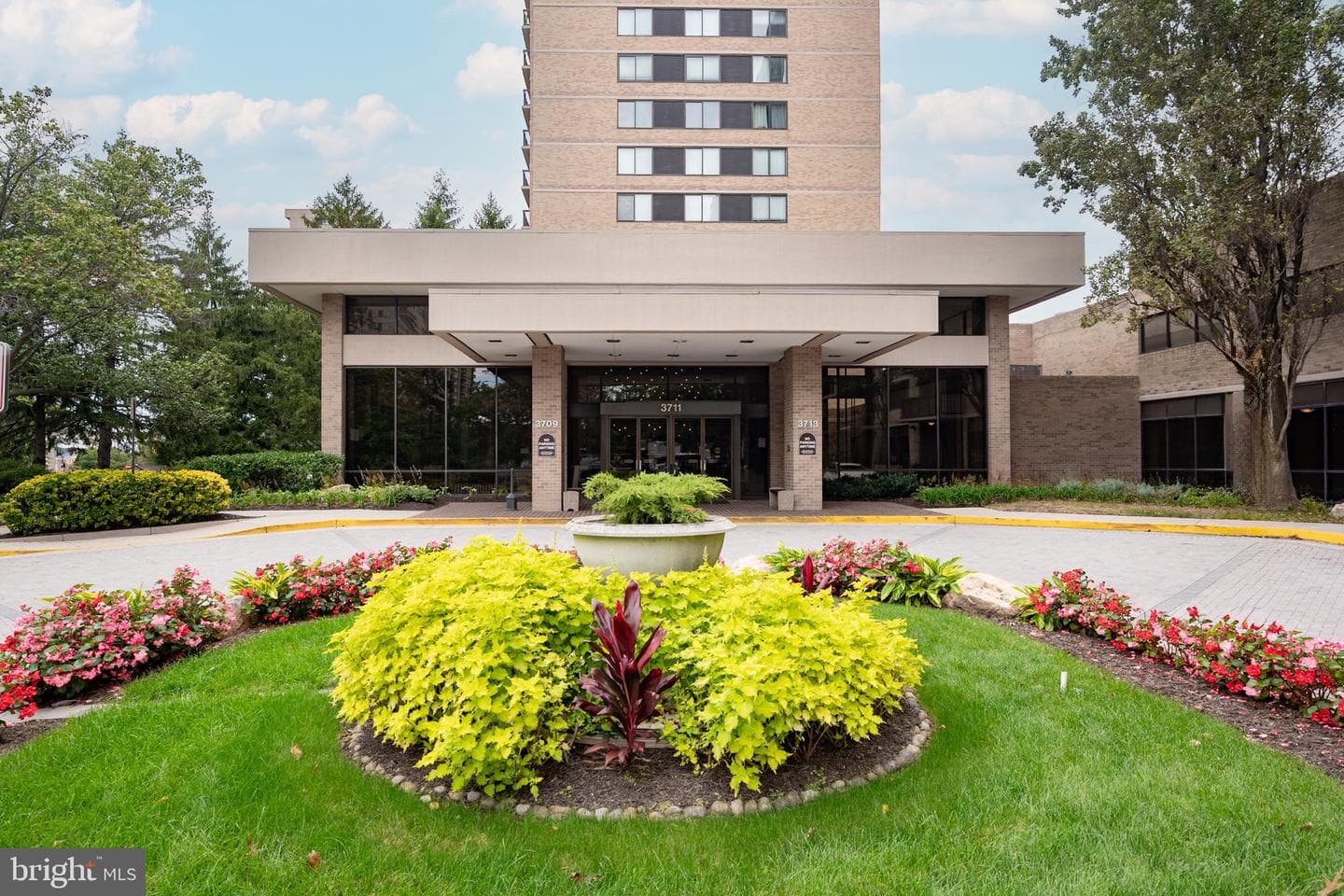 3709 S George Mason Drive #406-E photo 62