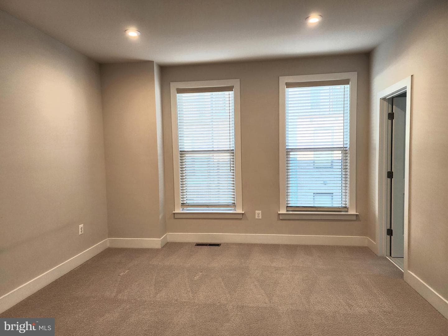 2391 Liberty Loop photo 6