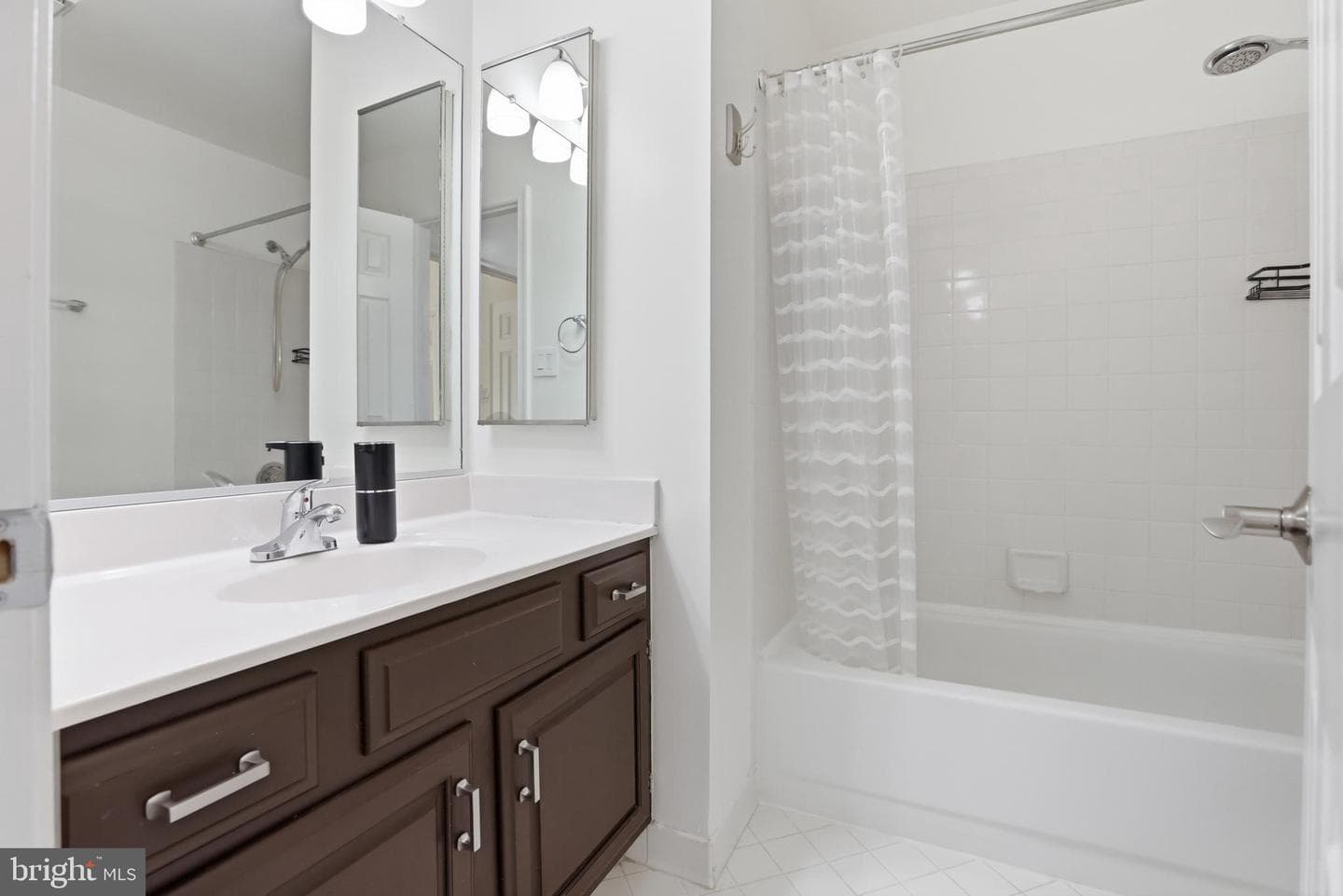8027 Tanworth Court photo 35