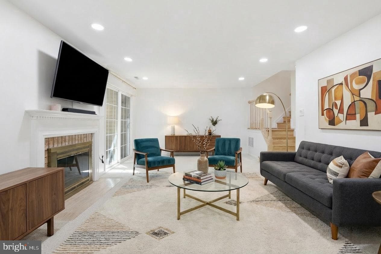8027 Tanworth Court photo 38