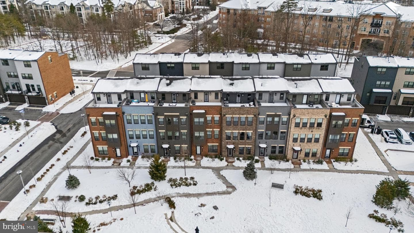 13039 Hattontown Square photo 63