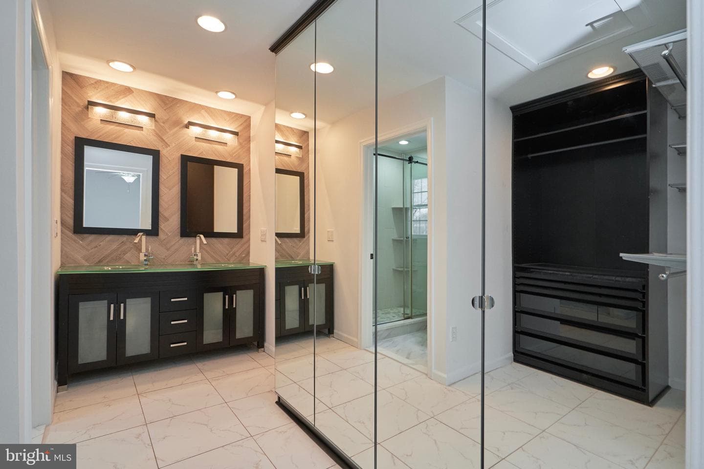 13715 Eastcliff Circle photo 14