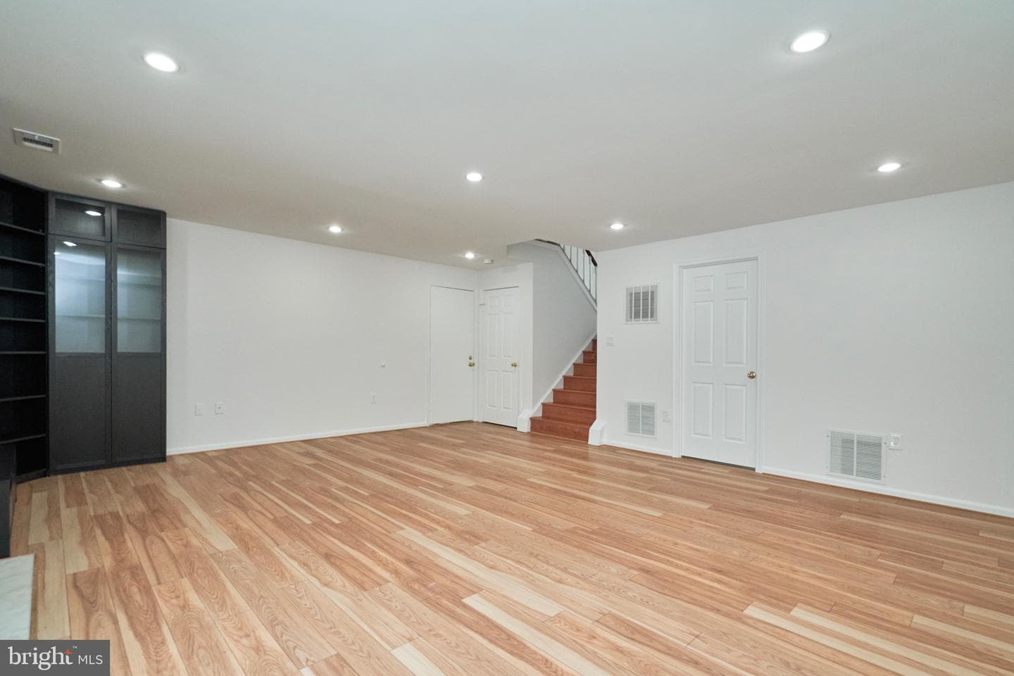 13715 Eastcliff Circle photo 23