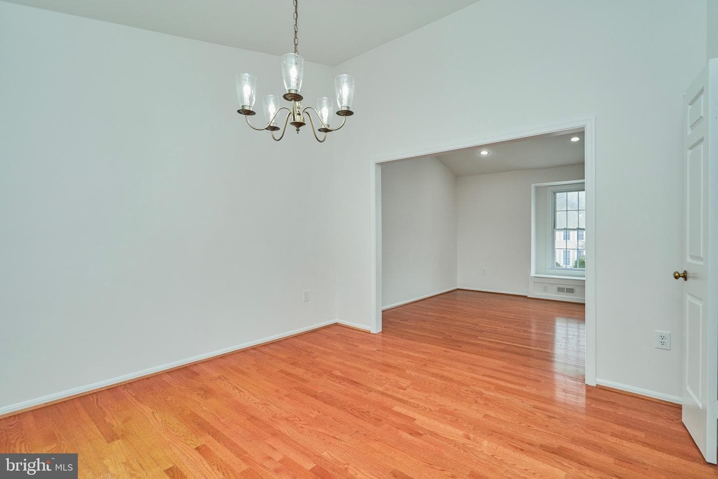 13715 Eastcliff Circle photo 8