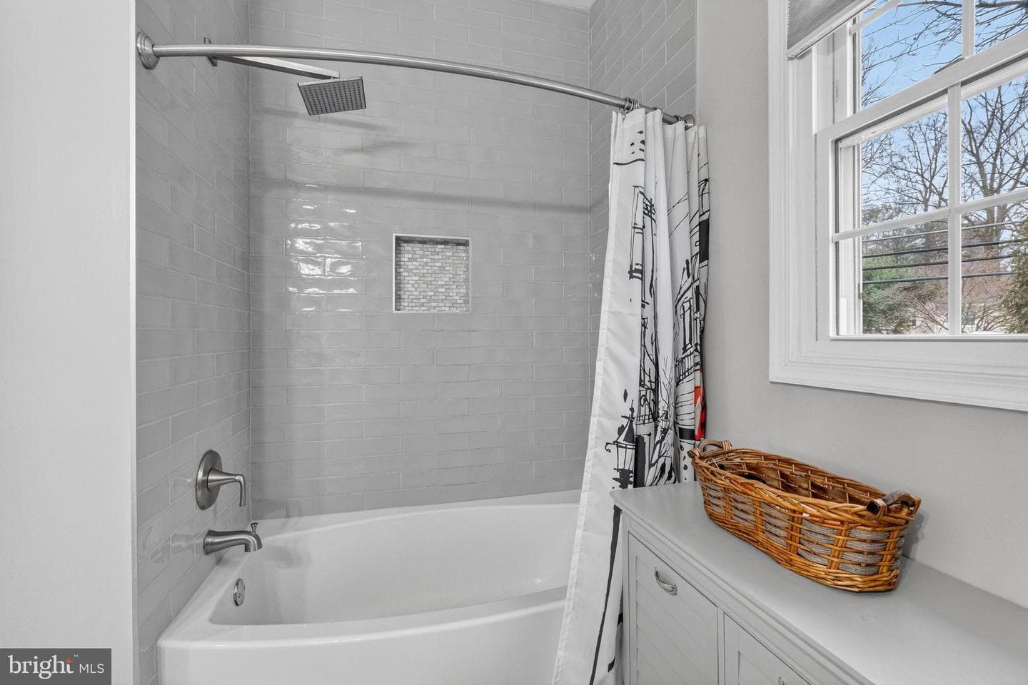 518 Brentwood Court photo 32