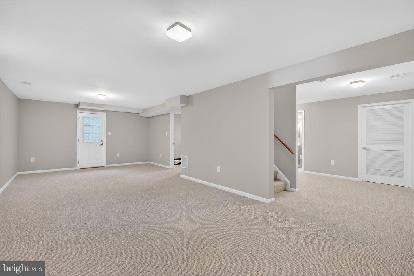 518 Brentwood Court photo 37