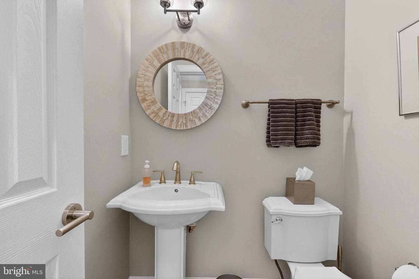 518 Brentwood Court photo 7