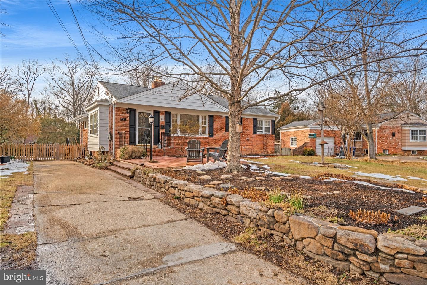 7912 Bainbridge Road photo 2