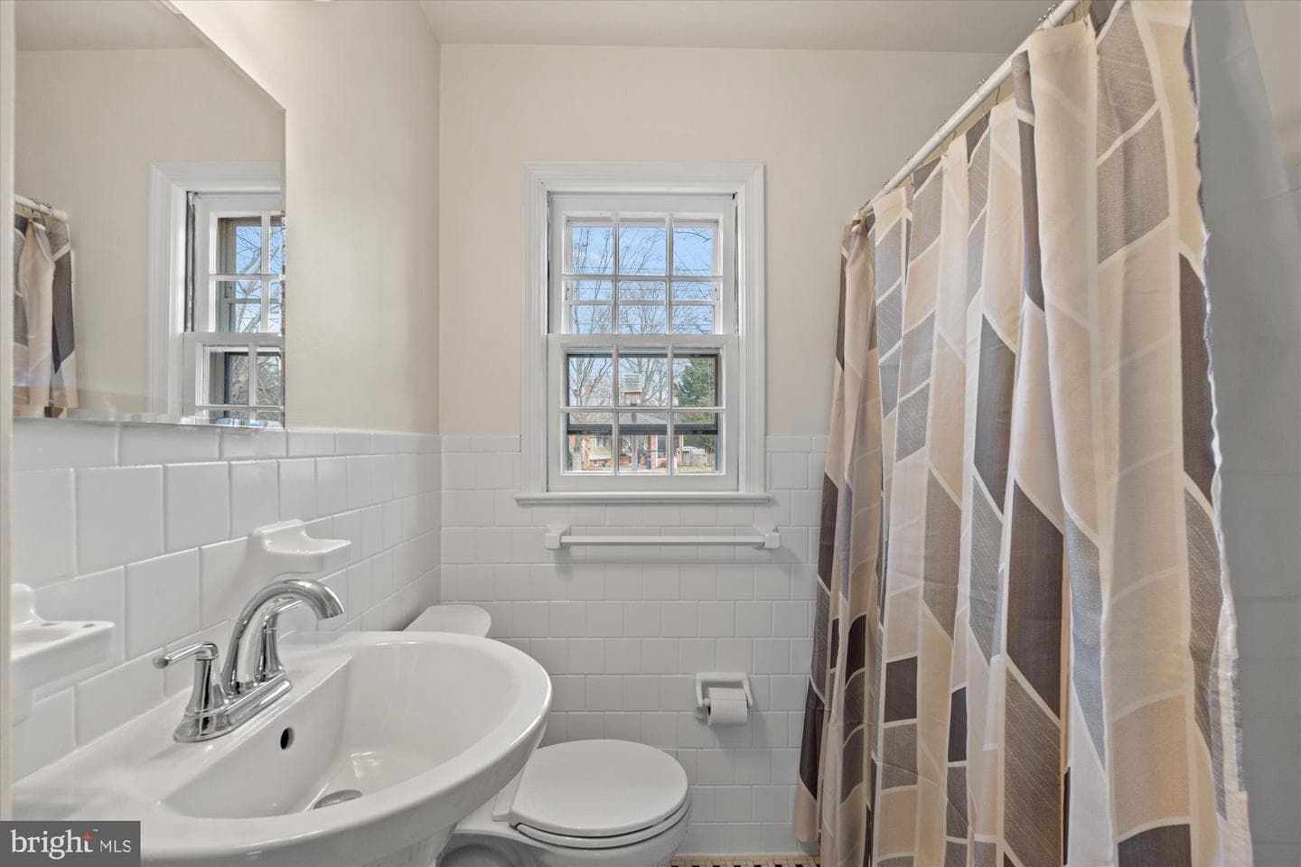 7912 Bainbridge Road photo 28