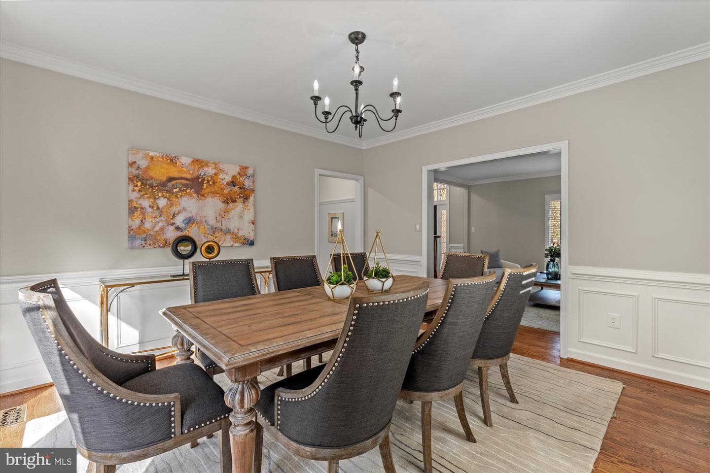8812 Surrey Court photo 11