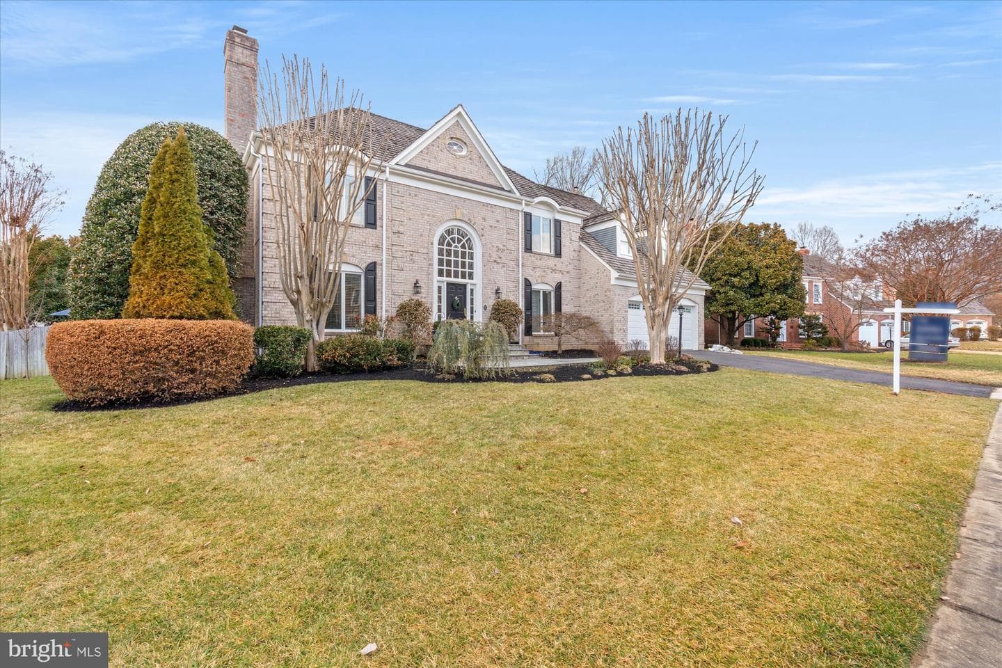 8812 Surrey Court photo 2