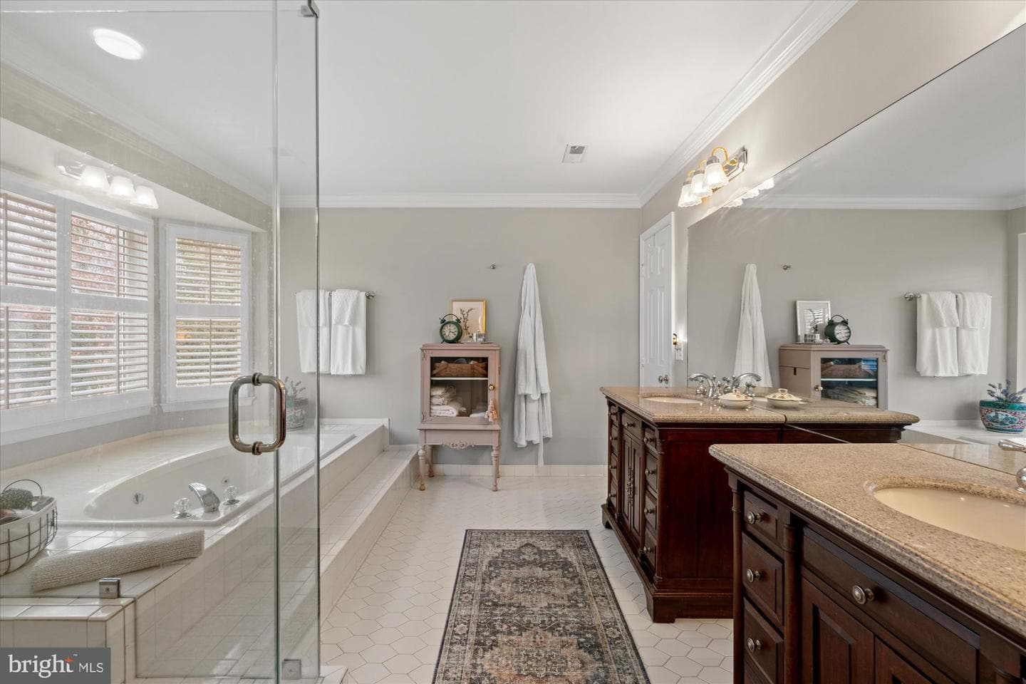 8812 Surrey Court photo 27
