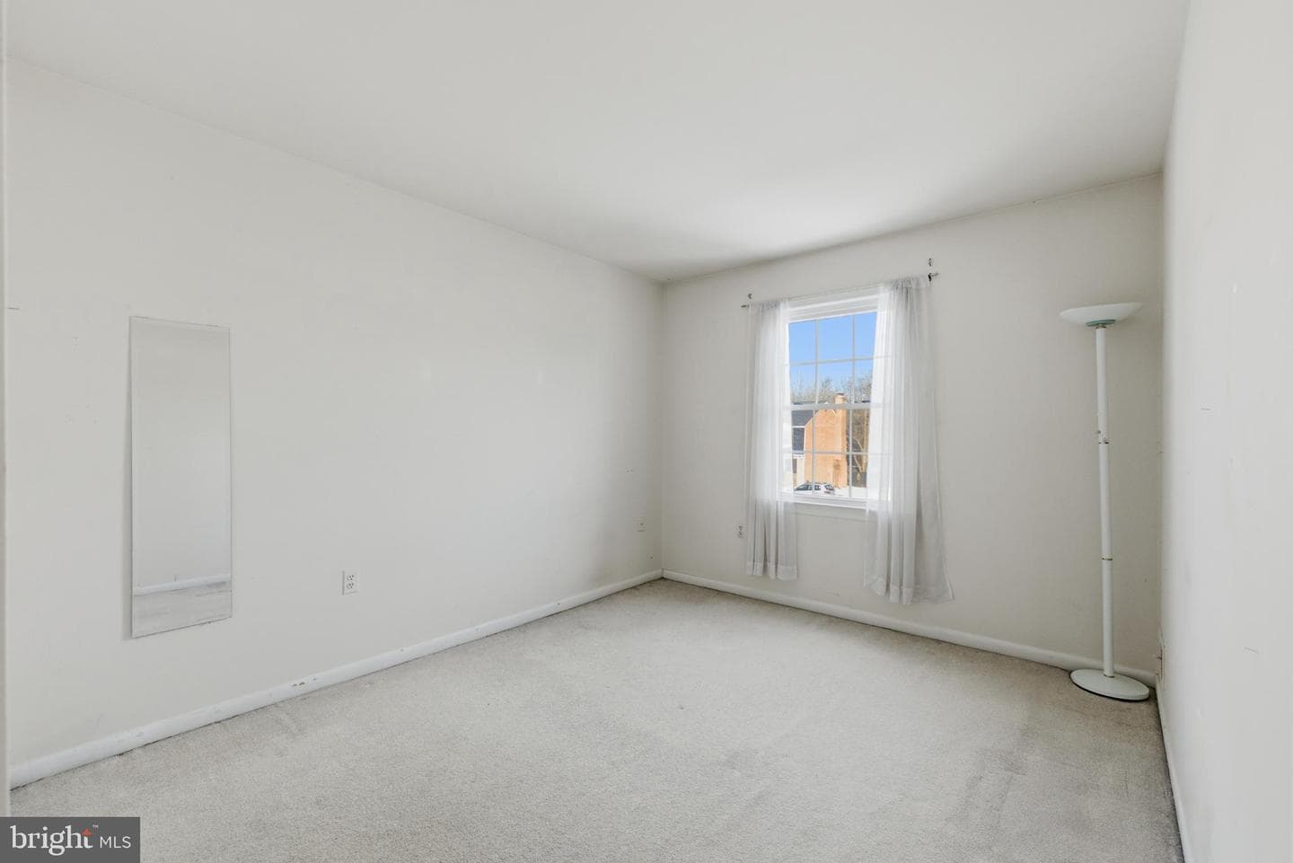 7227 Evanston Road photo 25