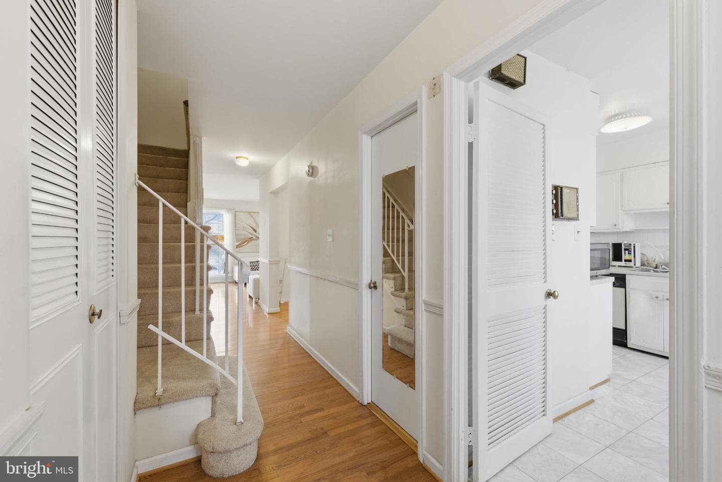 7227 Evanston Road photo 3