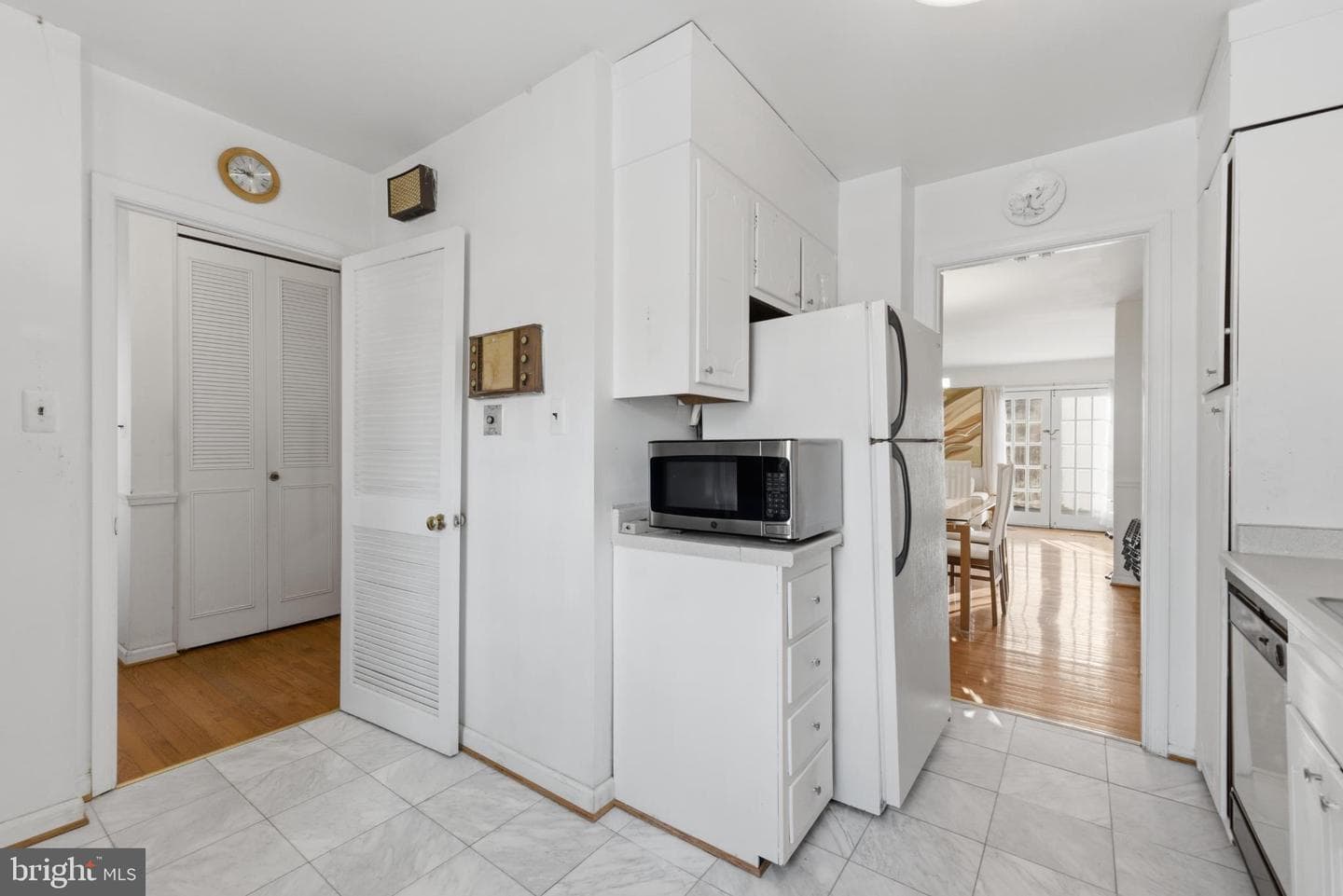 7227 Evanston Road photo 9