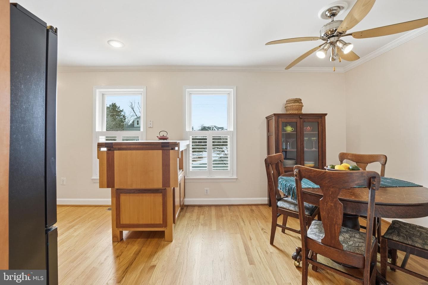 1566 Westmoreland Street photo 11