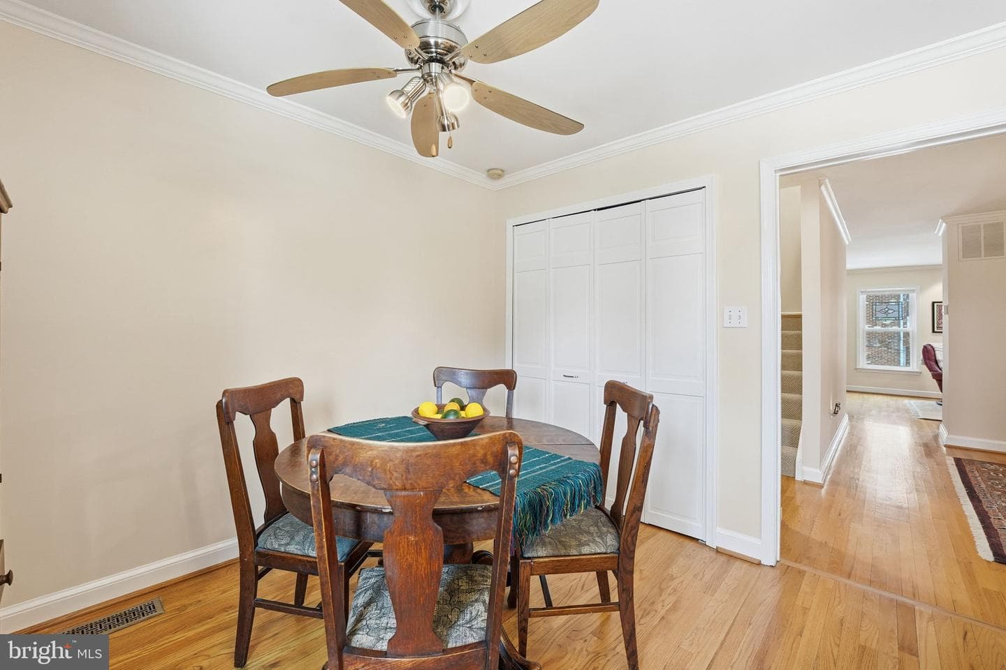 1566 Westmoreland Street photo 12