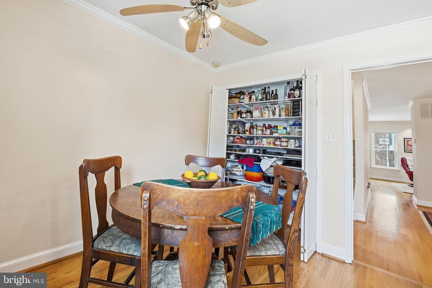 1566 Westmoreland Street photo 14