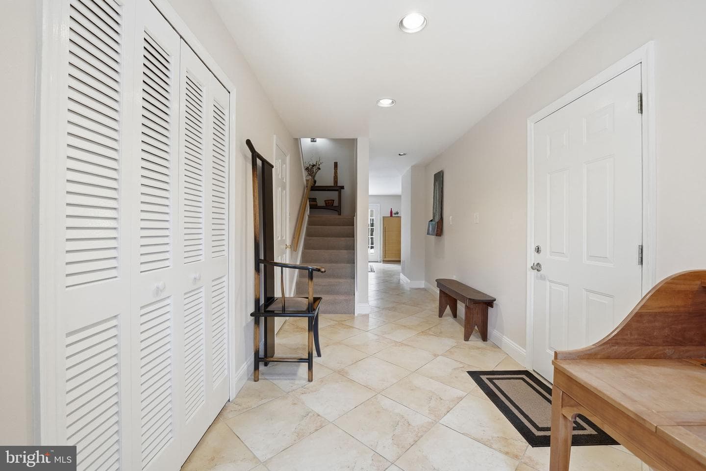 1566 Westmoreland Street photo 2