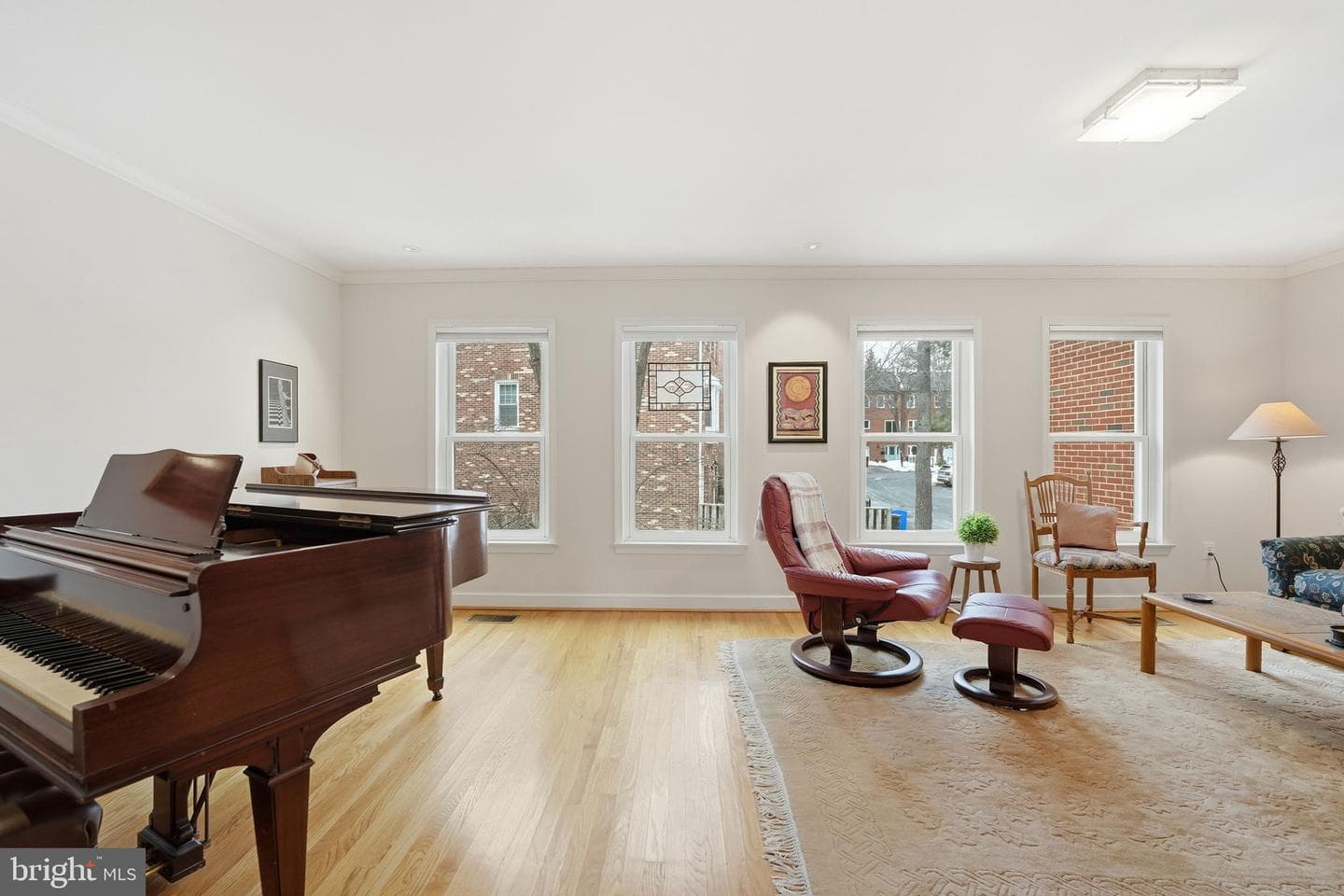 1566 Westmoreland Street photo 20