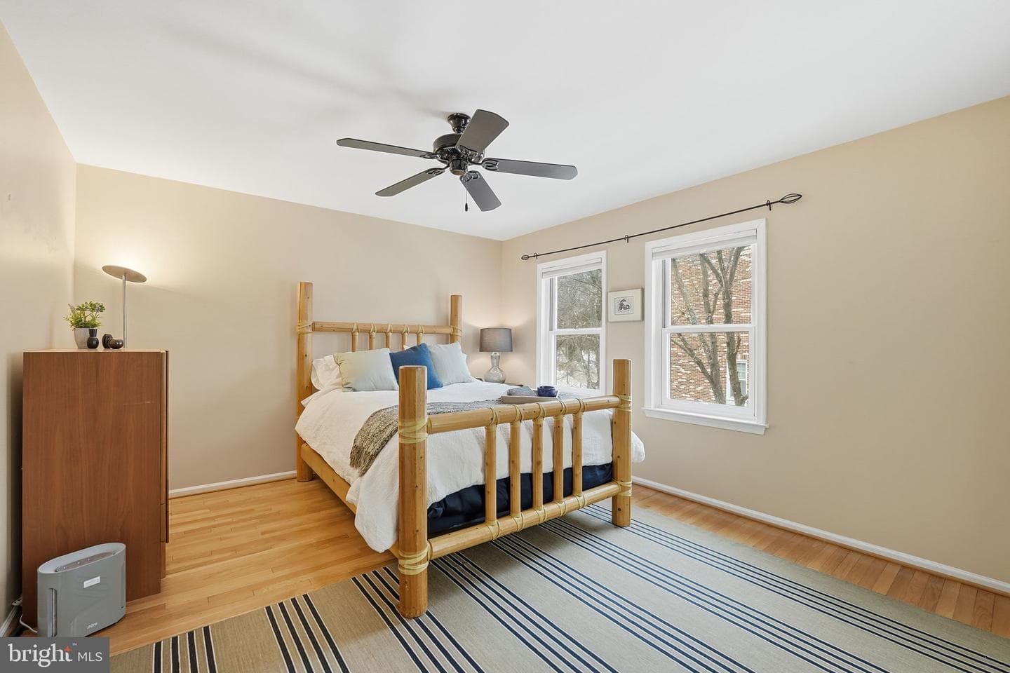 1566 Westmoreland Street photo 34
