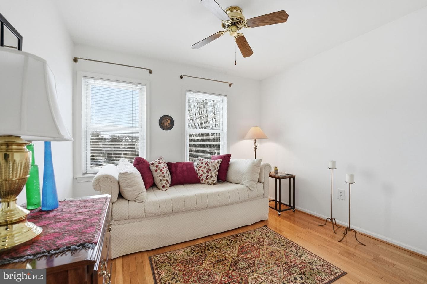 1566 Westmoreland Street photo 40