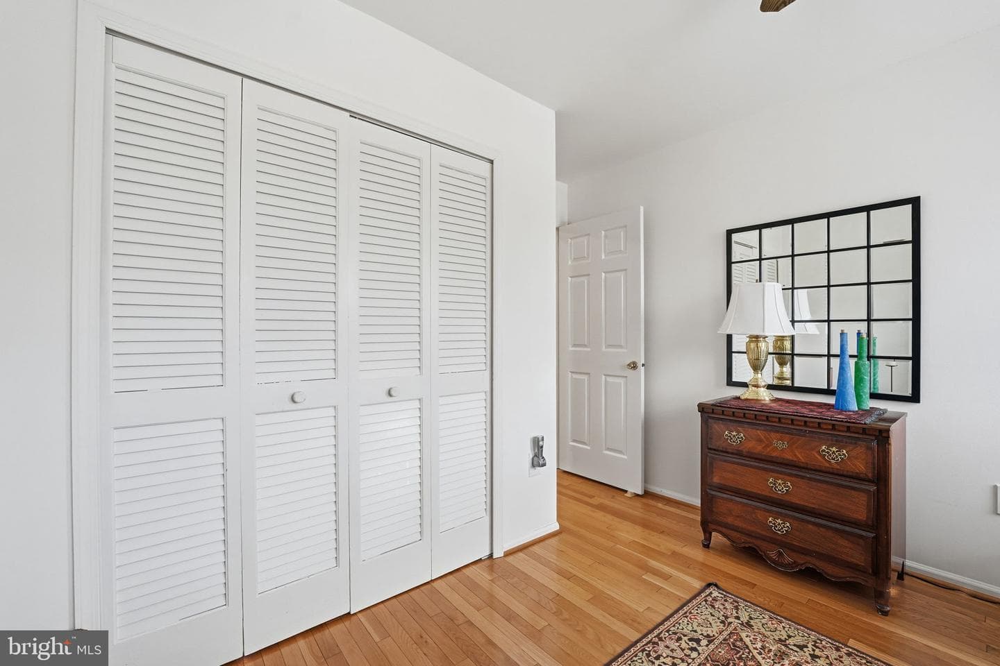 1566 Westmoreland Street photo 41