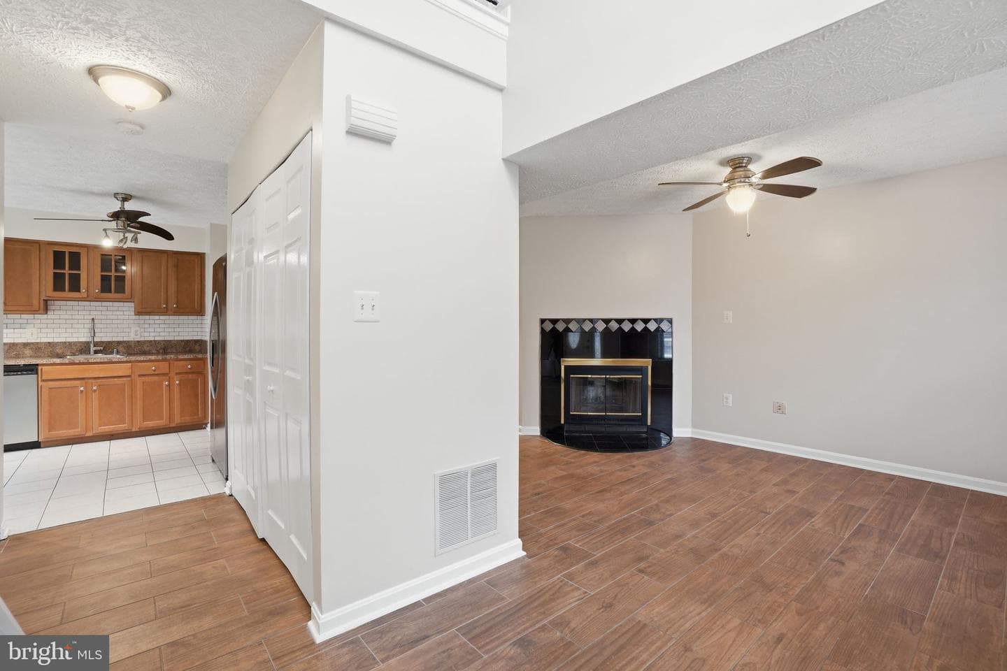 6112 Hoskins Hollow Circle photo 8