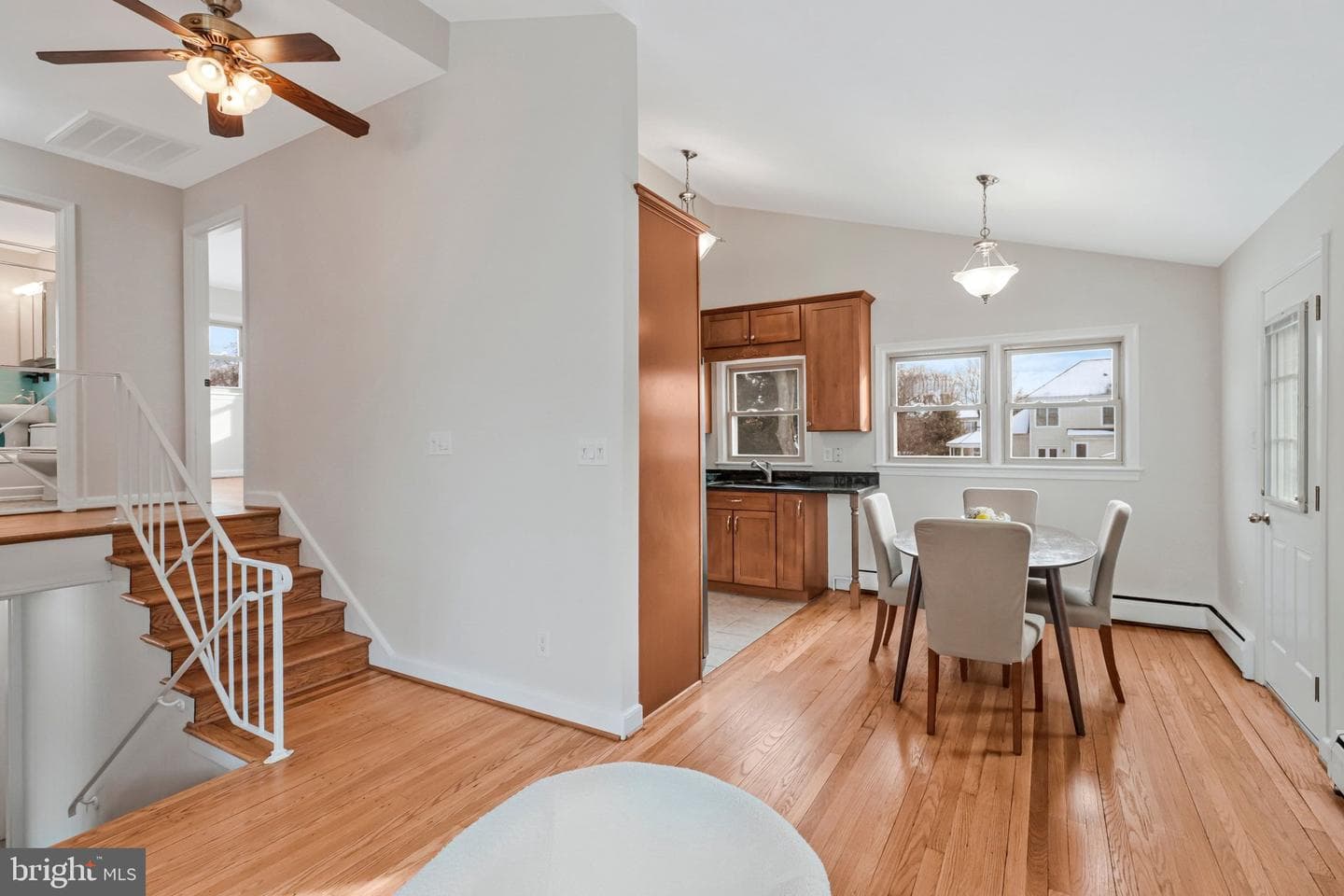 6323 Hillcrest Place photo 11