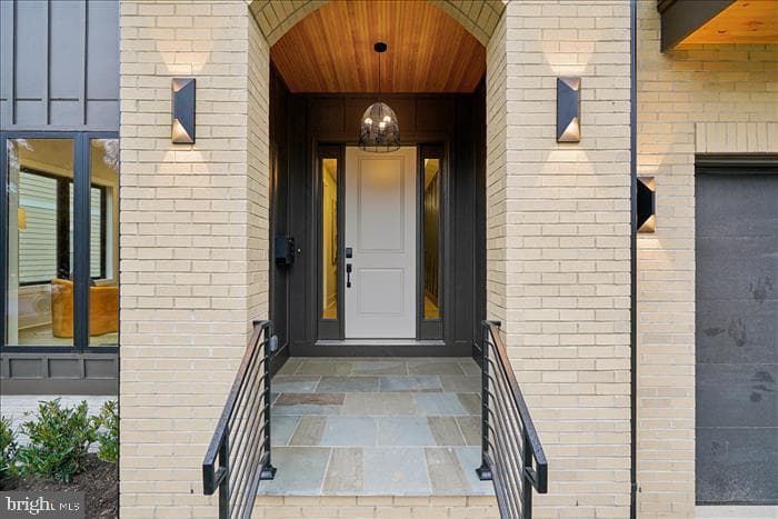 6707 Hallwood Avenue photo 9
