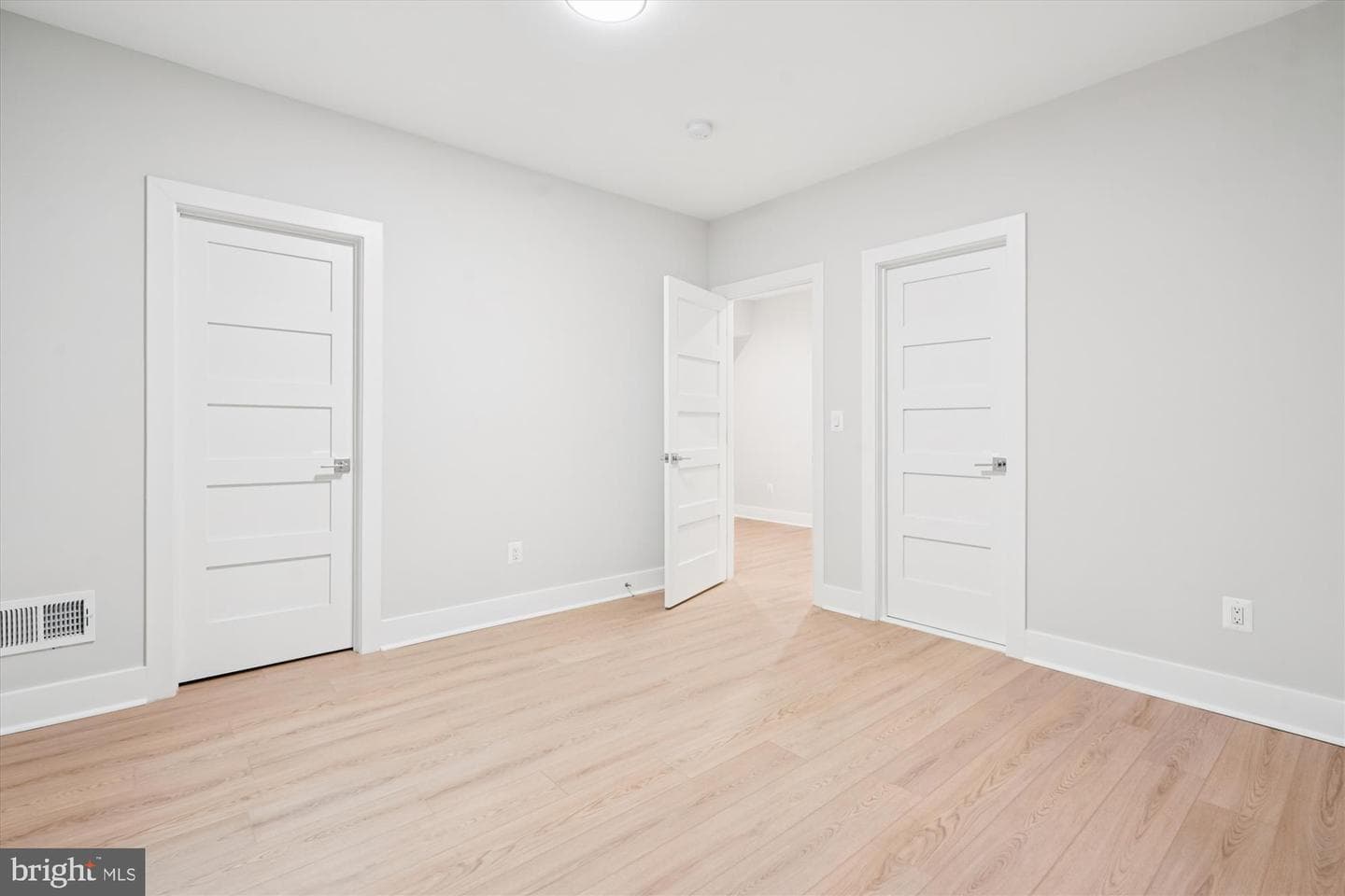 6707 Hallwood Avenue photo 90